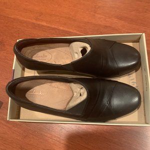 Clarks Leather Pump size 7.5